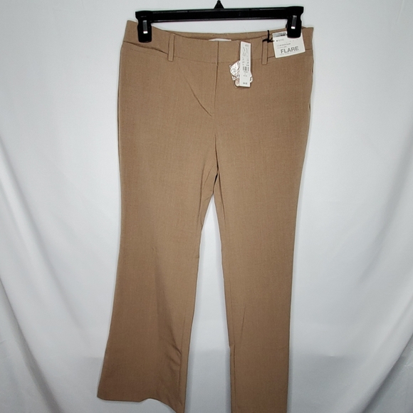 New York & Company Pants - New York & Co NWT Stretch Tan Pants - 10P